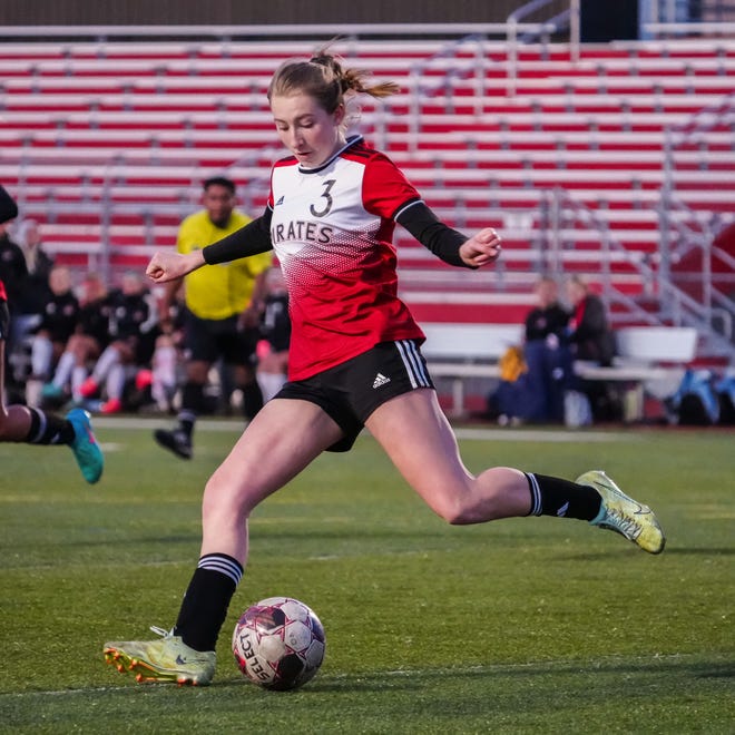 Pewaukee's Hannah Sorkness (3) lines up a kick during the match at home against Arrowhead, Friday, April 12, 2024.